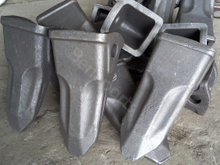 Escavatore per forgiatura Komatsu 207-70-14151RC-F Benne denti